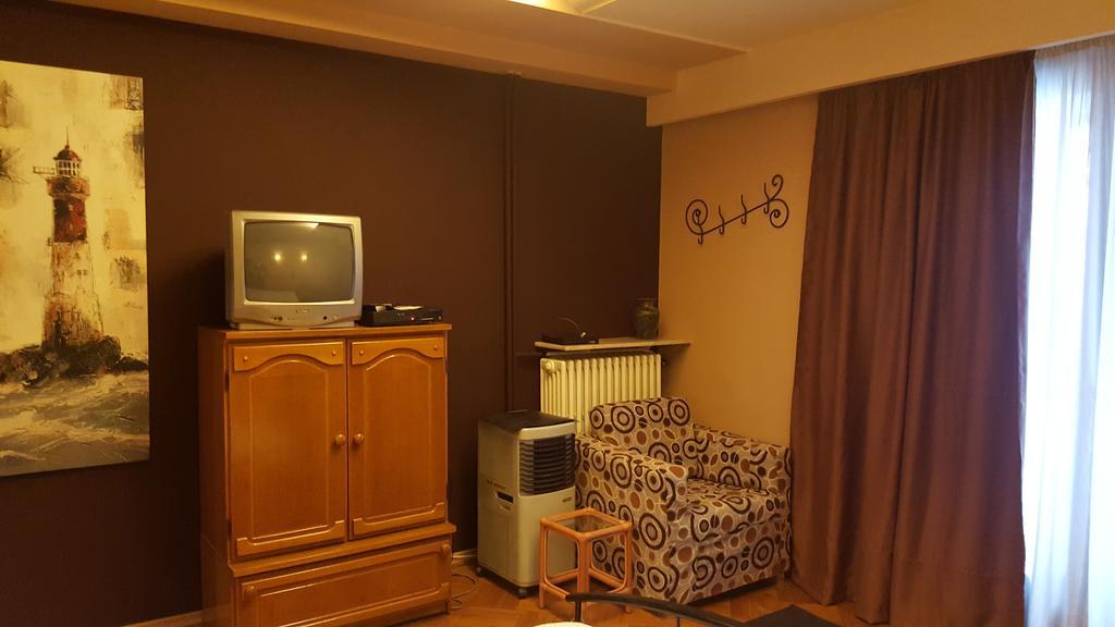 Hospitality Centrum- River Bucureşti Ngoại thất bức ảnh